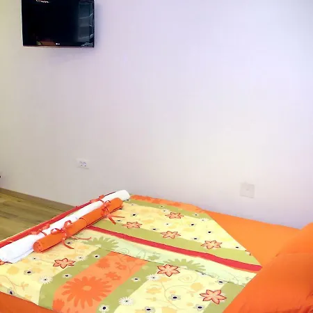 Green Garland Sanja,strict Center Apartment *