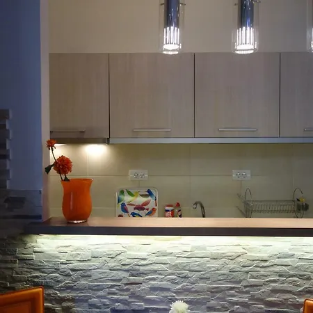 Green Garland Sanja,strict Center Apartment Belgrade